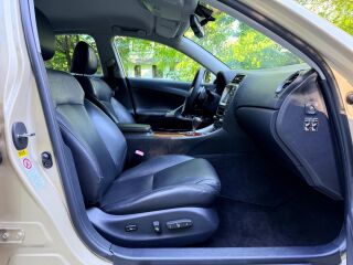 Lexus IS 250 Premium Mark&Levinson 2.5 V6 153kW