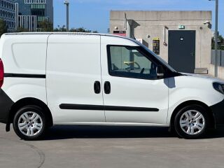 Fiat Doblo N1 Cargo 1.2 70kW