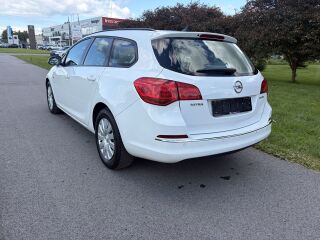 Opel Astra Edition CDTi 1.7 81kW