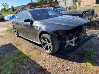 BMW M5 4.4 v8 412kW