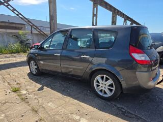 Renault Grand Scenic Privilege 2.0 99kW