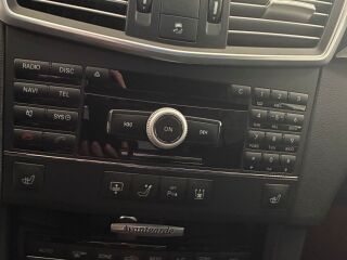 Mercedes-Benz E 500 AMG 5.5 V8 285kW