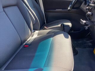 Toyota Hiace 2.5 70кВ