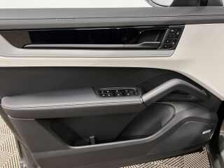 Porsche Cayenne E-Hybrid 3.0 346кВ