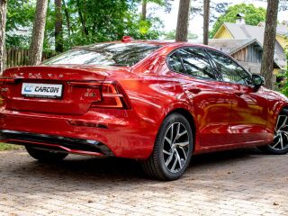 Volvo S60 AWD DARK R-Design Intelli SAFE PRO Wntr PRO 2.0 B5 MHEV KERS Kerghübriid 184kW