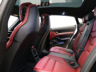 Porsche Taycan 4S 420kW