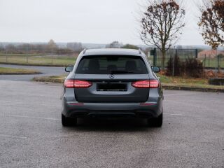 Mercedes-Benz E 400 4MATIC 2.9 R6 243kW