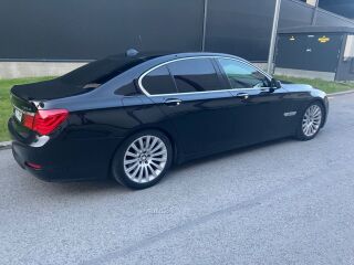 BMW 730 3.0 180кВ
