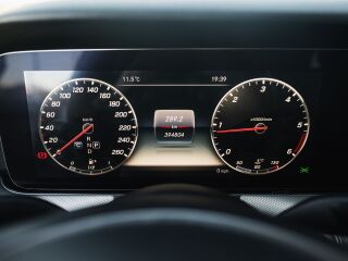 Mercedes-Benz E 200 2.0 110kW