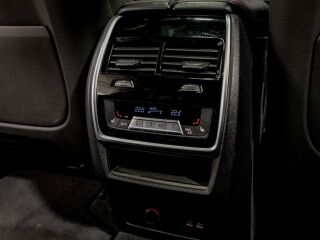 BMW X7 3.0 195kW