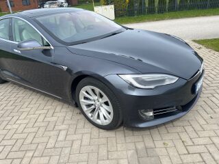 Tesla Model S 75D 158kW