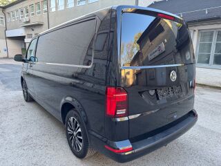 Volkswagen Transporter T6.1 L2H1 LONG 2.0 R4 150kW