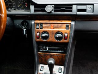 Mercedes-Benz 230 2.3 97kW