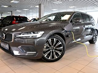 Volvo V60 AWD T6 H&K ULTIMATE BRIGHT XENIUM PRO INTELLI  2.0 T6 Long Range Plug-in 293kW
