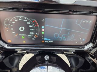 Harley-Davidson Road Glide CVO 121 86kW