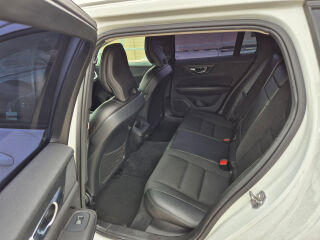 Volvo V60 Cross Country D4 AWD 2.0 140кВ