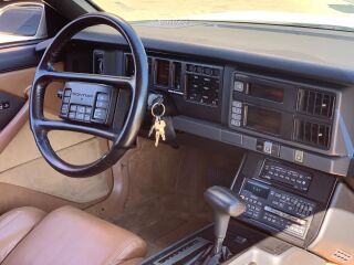 Pontiac Firebird Trans Am GTA Notchback 5.7 V8 TPI 225hp
