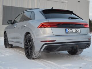 Audi Q8 S-Line 3.0 210кВ