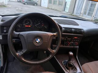 BMW 520 I E34 FACELIFT 2.0 R6 110kW