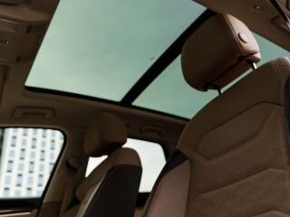 Volkswagen Touareg Atmosphere 4Motion Plug-In Hybrid 3.0 V6 TFSI PHEV 280kW 250кВ