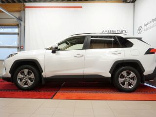 Toyota RAV4 Luxury + Comfort pakett 2.5 131kW