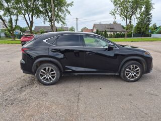 Lexus NX 300h 2.5 114кВ