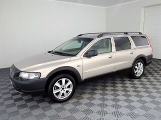 Volvo XC70 Summum LPG ATM 2.4 147кВ