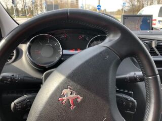 Peugeot 5008 Active 1.6 BlueHDi 88kW