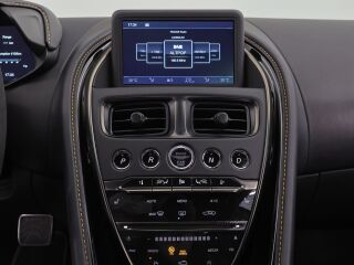 Aston Martin DBS V12 533kW