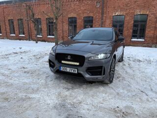 Jaguar F-Pace R-Sport Black Pack 3.0 V6 221kW