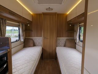 Lunar Clubman