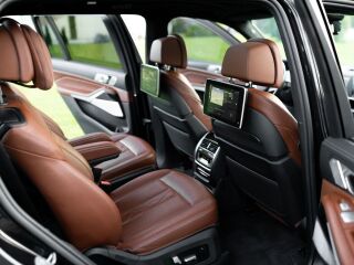 BMW X7 M-Sportpakett Individual B&W Shadowline 3.0 195kW