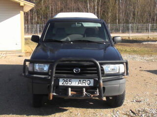 Mazda B2500 2.5 57kW