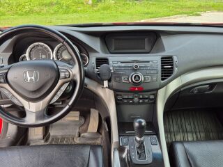 Honda Accord Limited Edition 2.4 R4 148kW