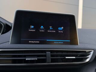 Peugeot 3008 PureTech 1.2 96kW