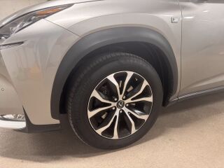 Lexus NX 300h F Sport 2.5 114kW