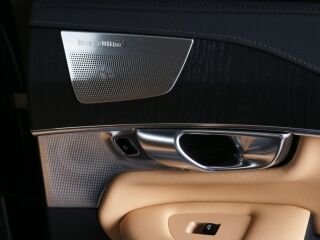 Volvo XC90 AWD ULTIMATE BRIGHT 7 LUXURY XENIUM FULL 2.0 B5 KERS Mild Hybrid 183kW