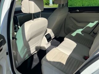 Volkswagen Passat 1.4 110кВ