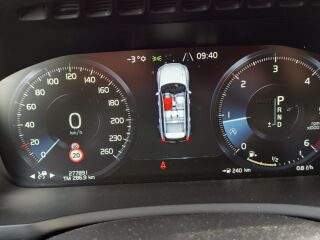 Volvo XC90 2.0 173kW