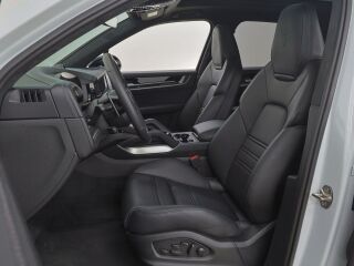 Porsche Cayenne Turbo E-Hybrid 4.0 544kW