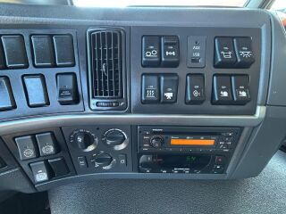 Volvo FM 380 6x2*4 285kW
