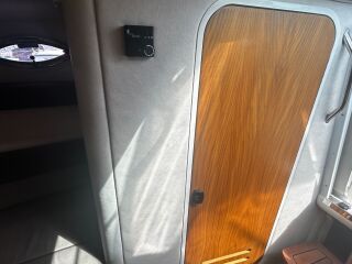 Sea Ray Sundancer 255 5.0 V8 MerCruiser MPI 194кВ
