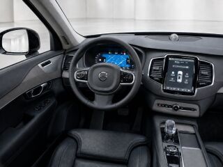 Volvo XC90 7s Ultimate DARK Long Range 2.0 T8 Recharge PHEV Long Range 335kW