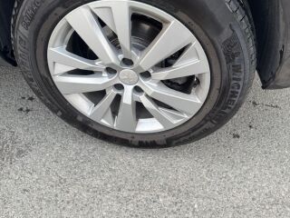 Peugeot 5008 1.5 96kW