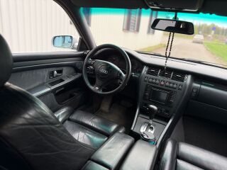 Audi A8 LIM 4.2 V8 220kW
