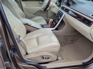 Volvo XC70 D5 SUMMUM 2.4 158kW