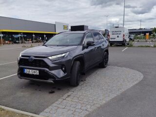 Toyota RAV4 2.5 131кВ