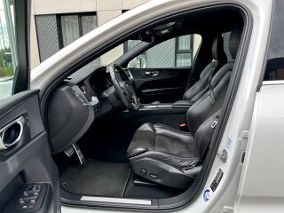 Volvo XC60 R-Design Intelli Safe MY2019 AWD 2.0 D4 140кВ