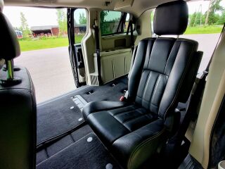 Chrysler Town & Country 3.6 211кВ