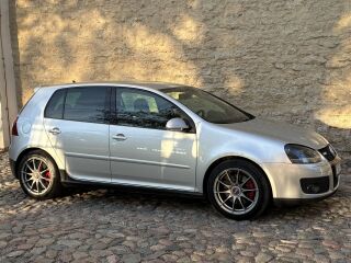 Volkswagen Golf GTI 2.0 147kW
